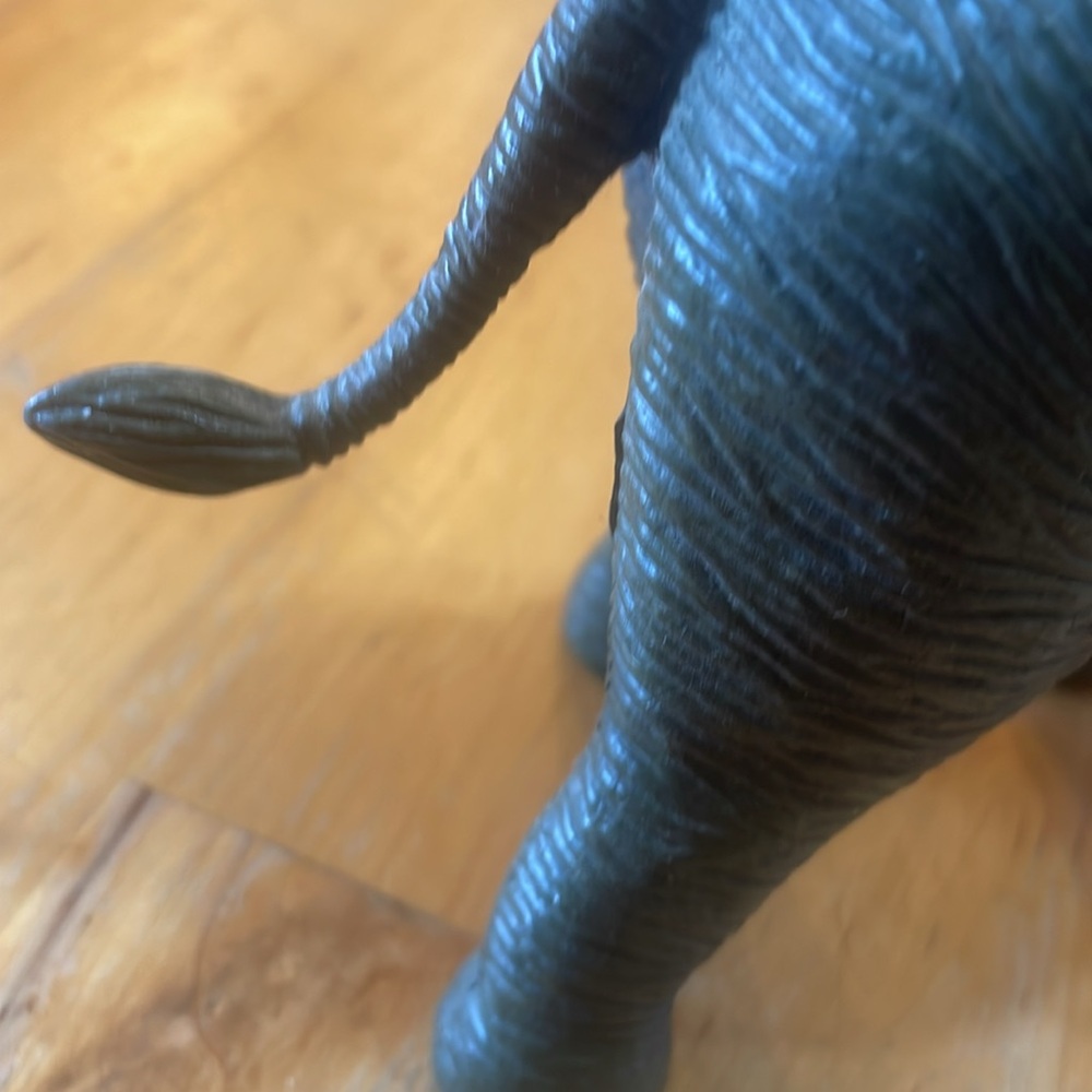 10/$10 Vintage 90s Beautiful Textured Toy Elephant - Picture 5 of 7